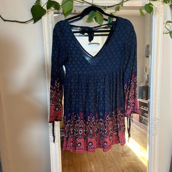 Short flowy summer dress - Picture 3 of 4